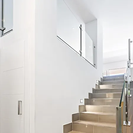 H45 Cabopino Апартаменти